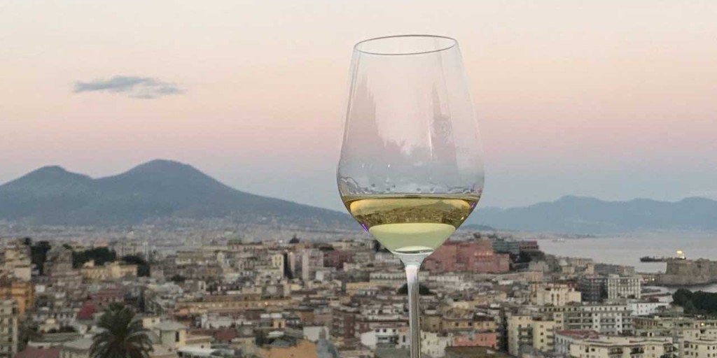 wine-and-the-city-napoli